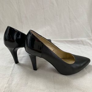 Seychelles Pumps in Black